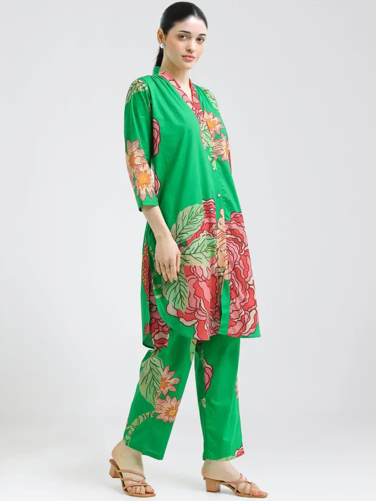 Green Floral Cotton Cambric Co-ords Kurti Set - Kurta Set