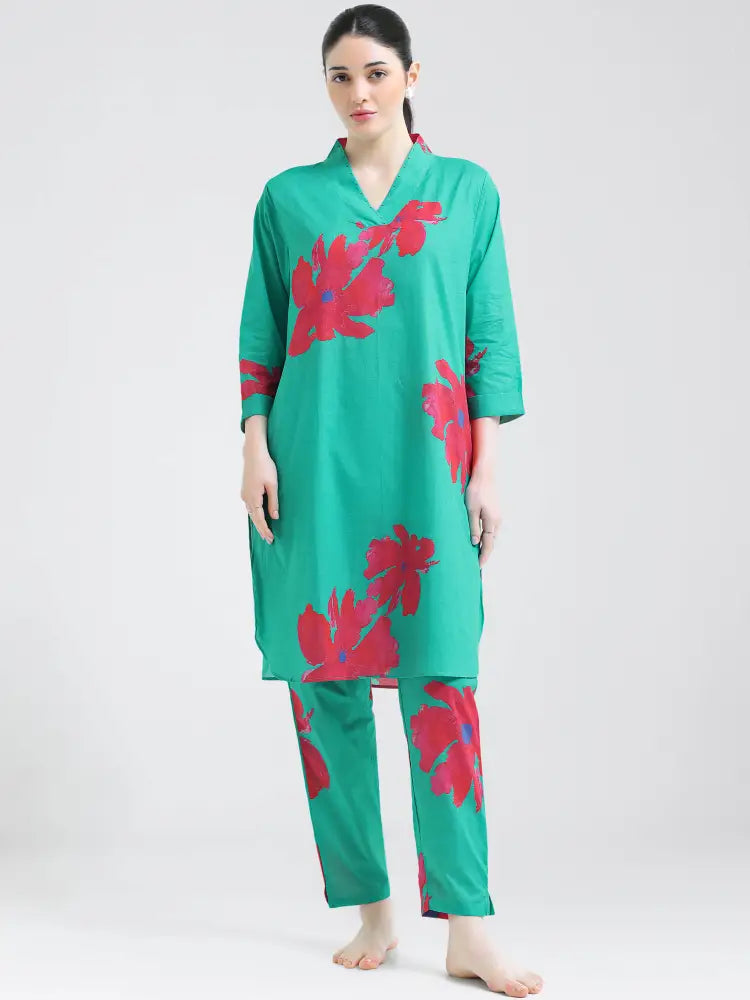 Green Floral Cotton Cambric Co-ords Kurti Set - Kurta Set