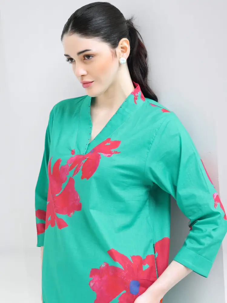 Green Floral Cotton Cambric Co-ords Kurti Set - Kurta Set